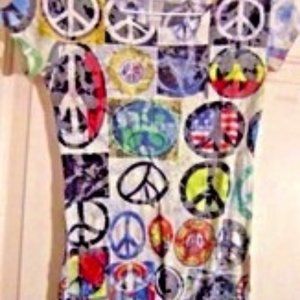 Women's LOL VINTAGE Peace Sign Shirt SIZE S COTTON POLY BLEND MSRP $19.59
